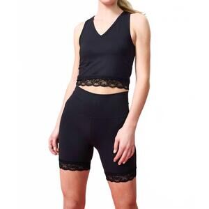 NEW TEREZ tlc lace trim biker shorts in black
